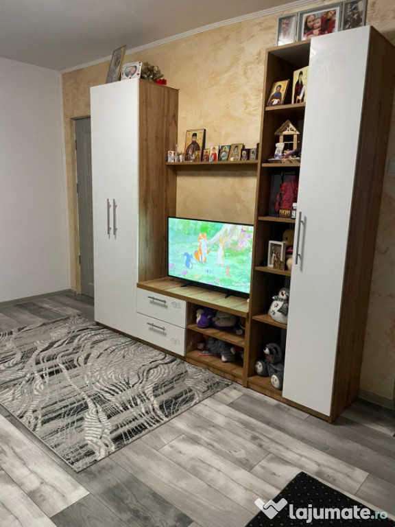 Apartament mobilat zona Valea Rosie, etajul 1