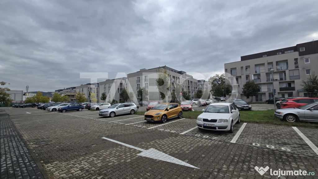 Apartament de vanzare 2 camere mobilat utilat parcare subter