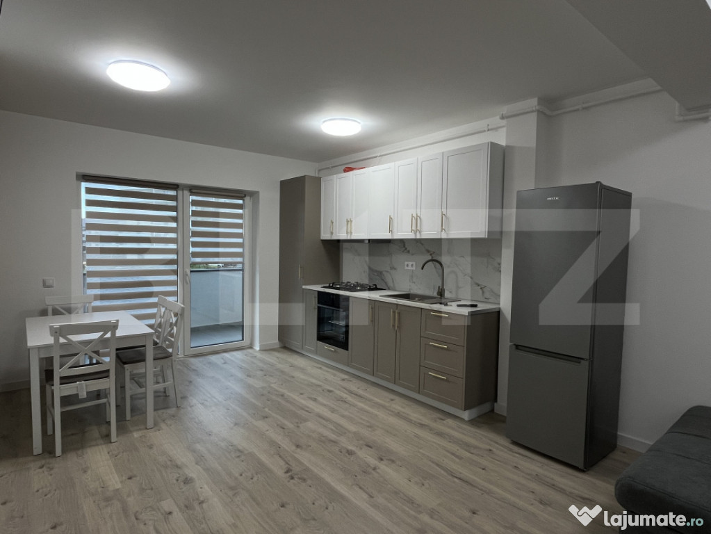 Apartament 2 camere, 47 mp, prima închiriere, parcare, zona