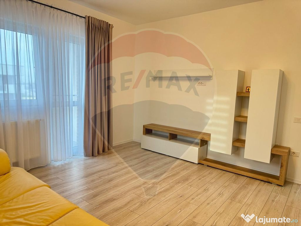 Apartament cu 3 camere de închiriat în Complex Grand Kr...