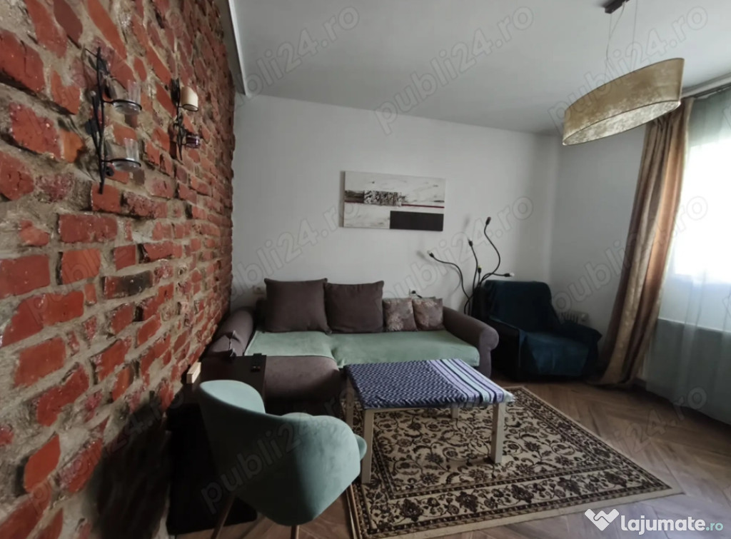 Apartament 2 camere, semidecomandat - zona Centru Civic