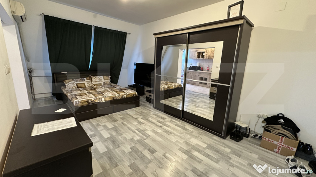 Apartament cu o camera, zona Valenta