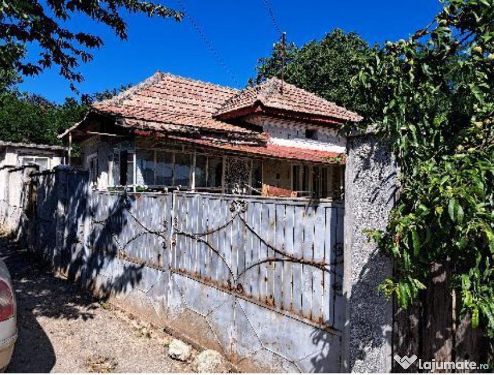 Cota de 1/2 teren si cota de 1/4 casa Loc Dragasani, Jud ...