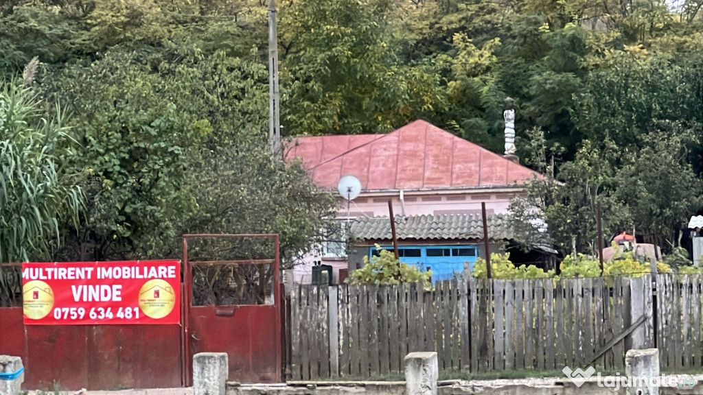 De vanzare teren 4.429 mp cu casa de in Malcoci!