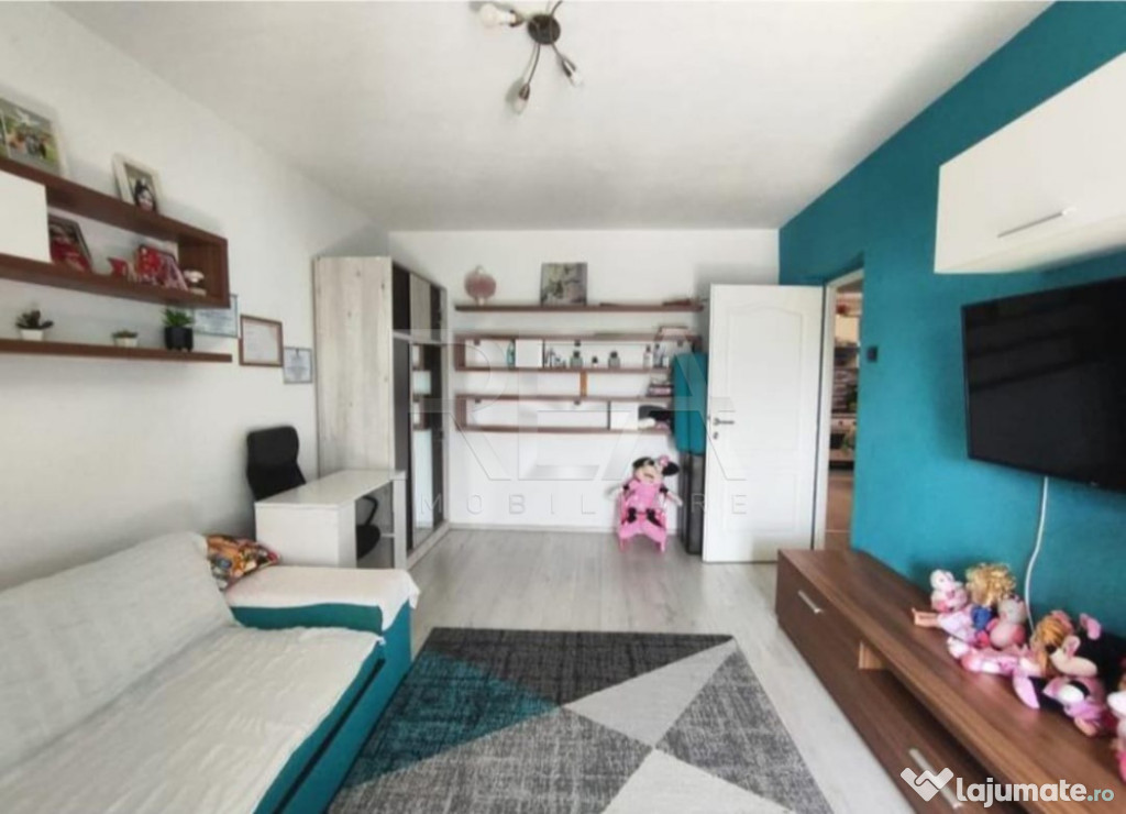 Apartament 3 Camere , Decomandat , 70mp , Zona Resita