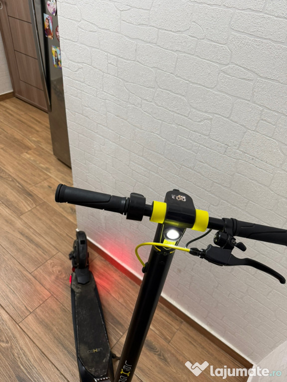 Vând trotinetă electrică LEXGO S8+ light-up