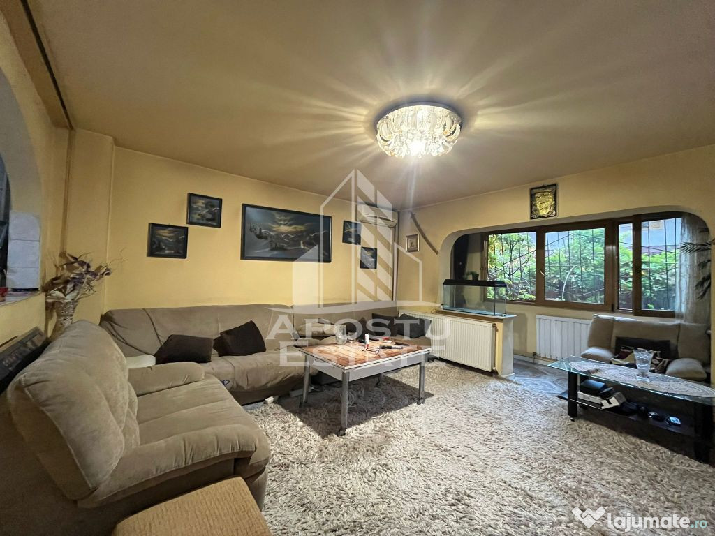 Apartament cu 3 camere, 2 bai, 2 balcoane, zona Vladeasa