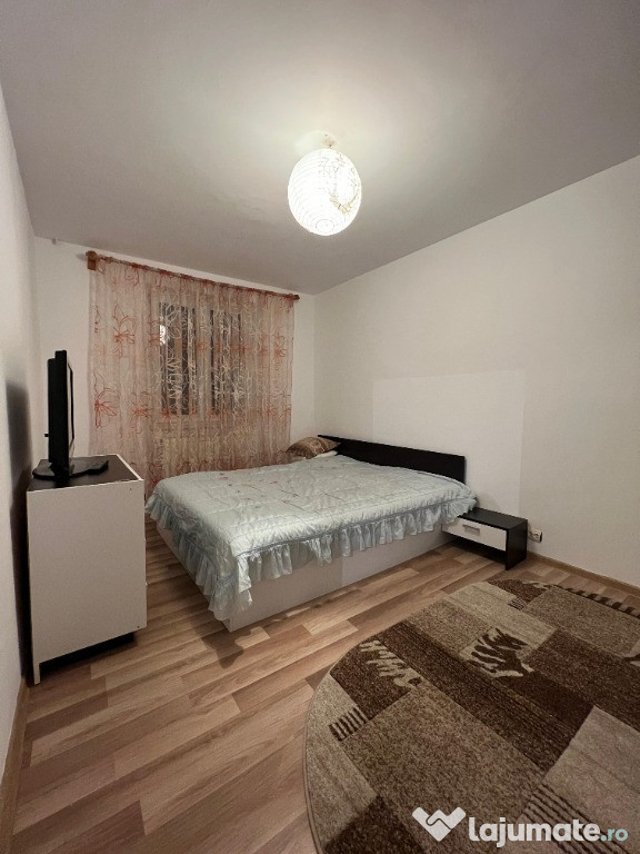 Proprietar, ofer spre închiriere ap cu 2 cam-Mihai Viteazul/Grivitei