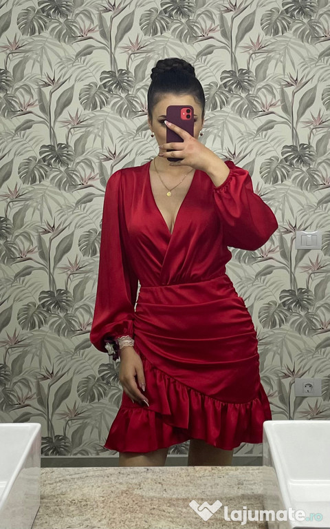 Rochie roșie satin