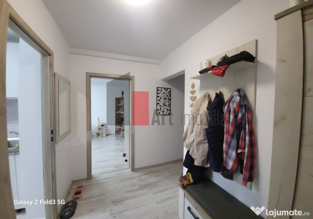Apartament 3 camere decomandat Trapezului