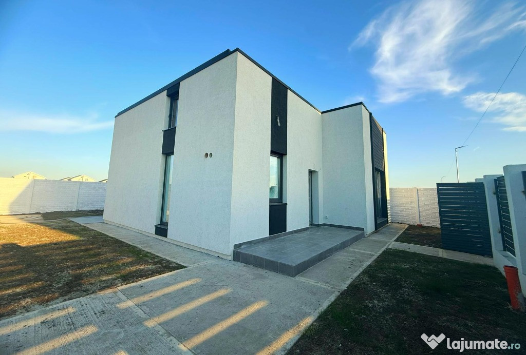 Casa Individuala la intrare in Berceni / 3 Camere / 2 Bai