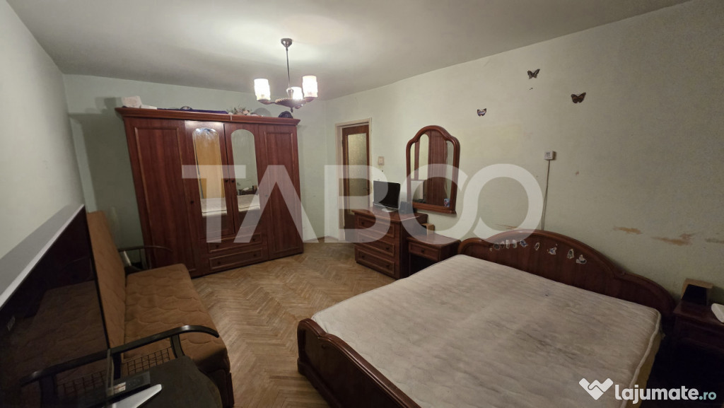 Apartament de vanzare 3 camere 2 balcoane 69mp zona Siretulu