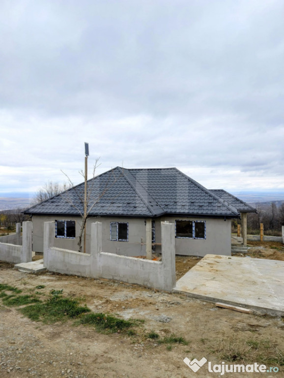 Locuinta individuala in Paun - confort si intimitate aproape