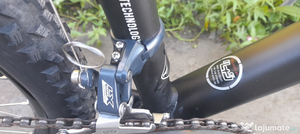 Bicicleta radon stare buna cauciucurii foarte bune nu mai o folosesc