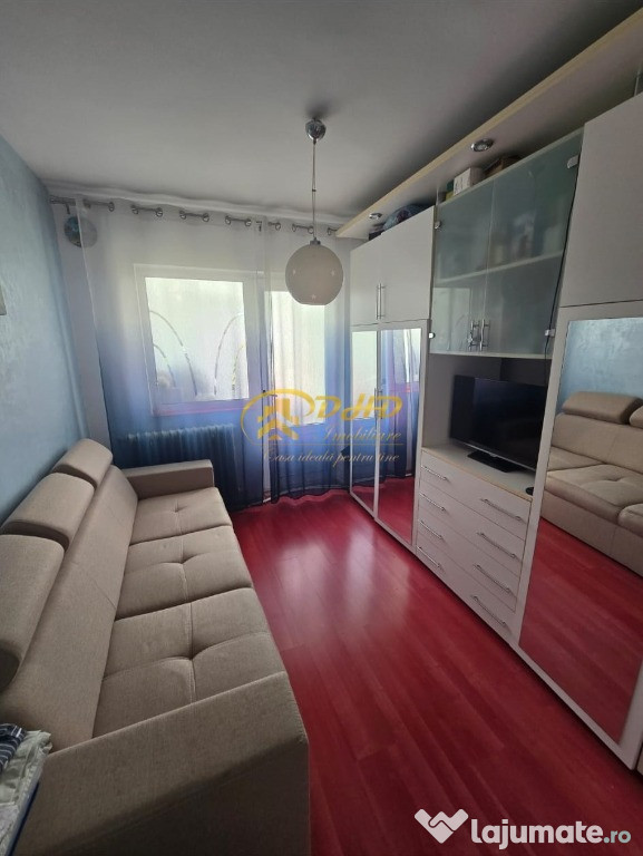 Apartament 3 camere - Tg. Cucu