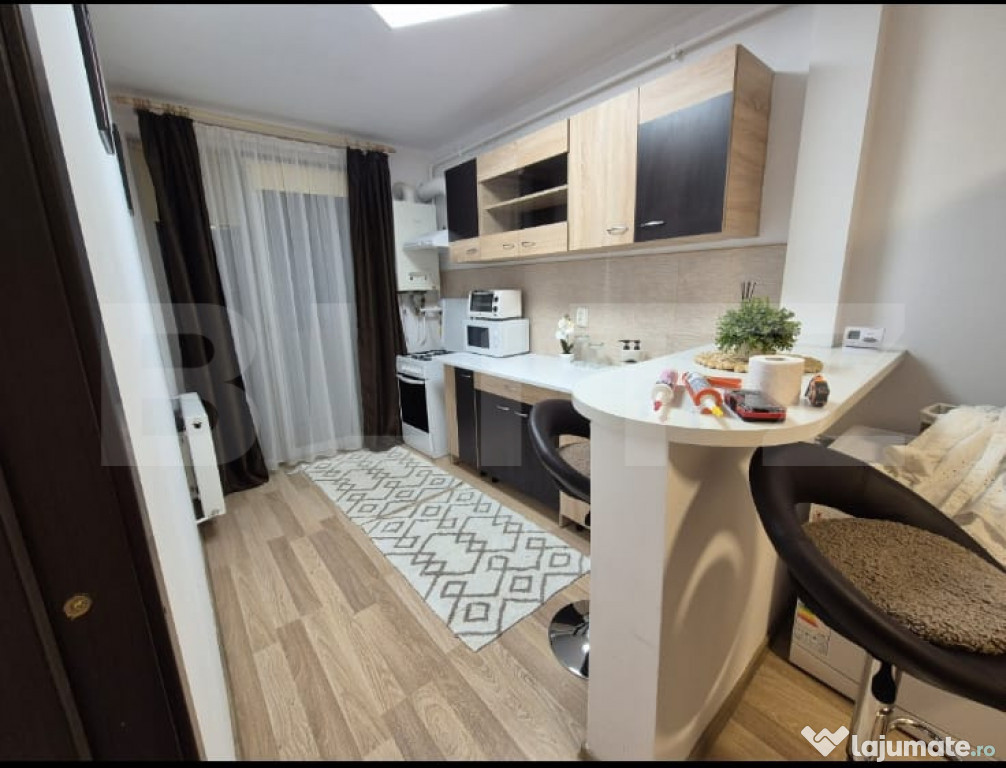 Apartament cu o camera, 38 mp, zona Porii