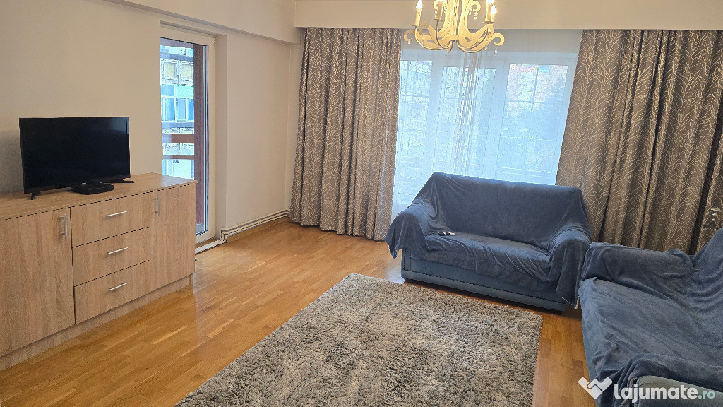 Inchiriez apartament 3 camere decomandat in Deva, bloc Casial, et 2