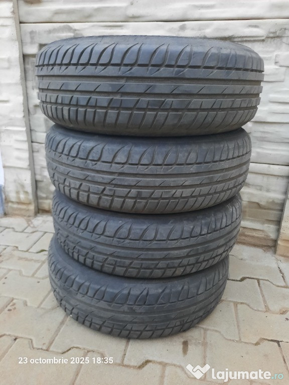 Vând anvelope iarnă/ vară