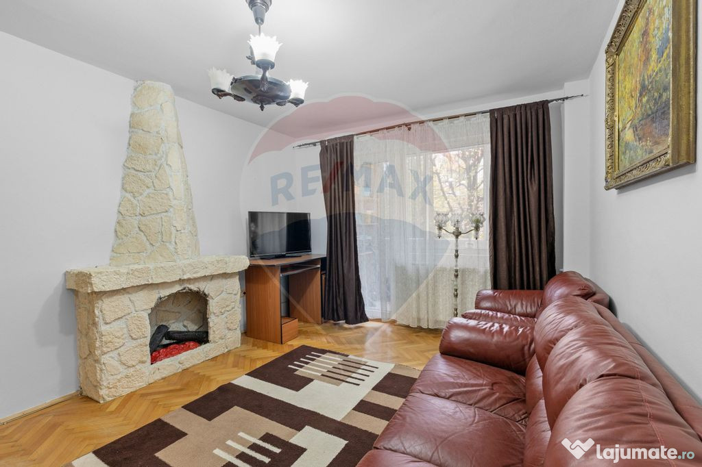 Apartament cu 3 camere de închiriat - zona Boul Rosu