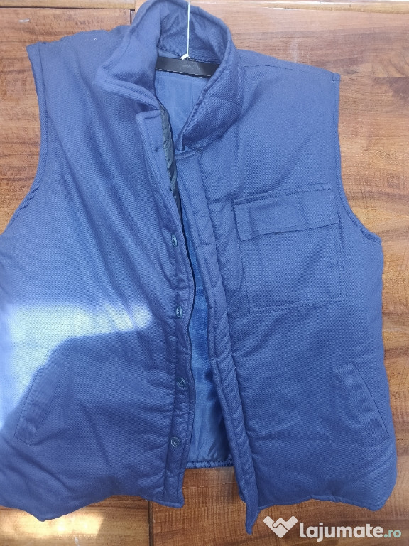 Vând vestă groasă pentru lucru