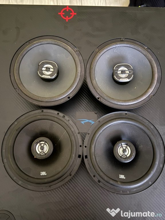 Vând difuzoare pentru mașină