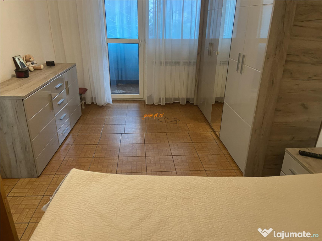 Garsoniera , zona Inspectoratul Scolar , parter , dfecomanda