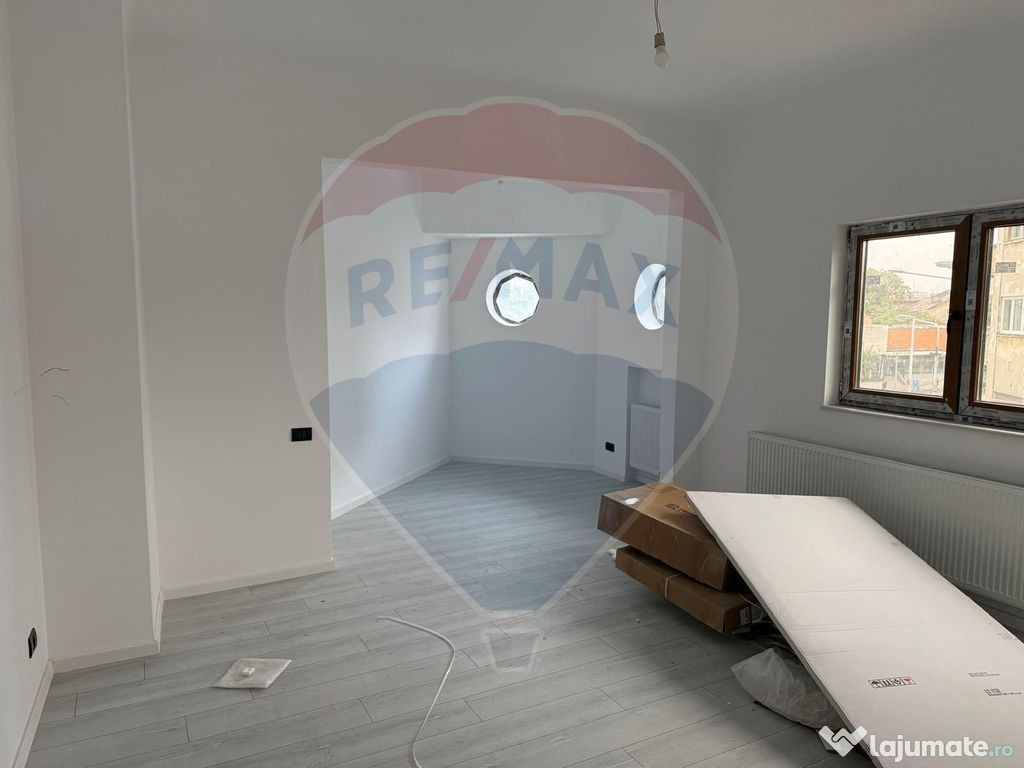 VANZARE Apartament cu 3 camere in zona Dacia