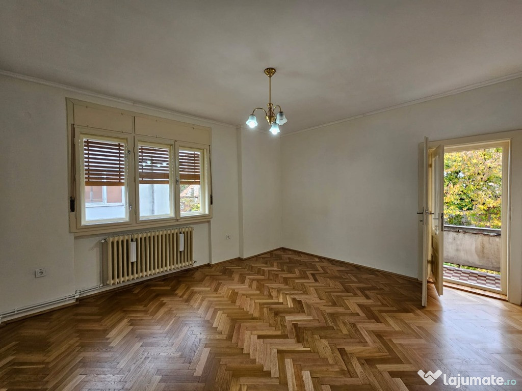 Casa Deva zona Liceul Pedagogic