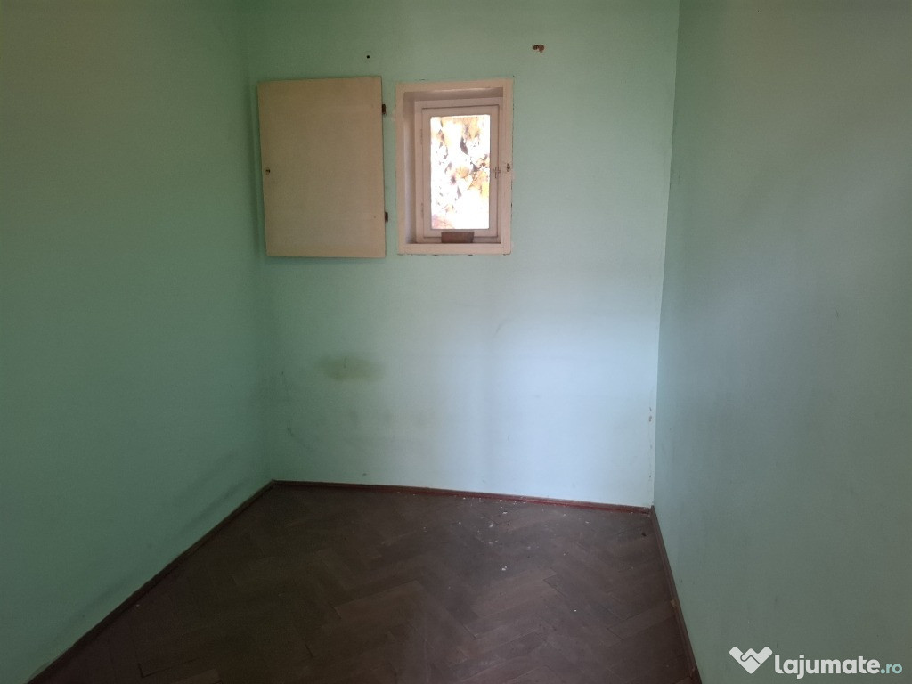 Vand apartament 3 camere Horia