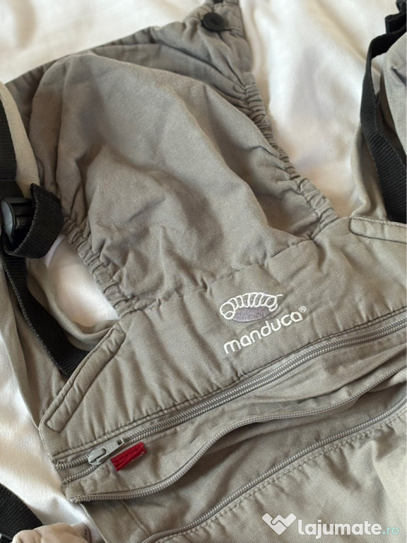 Vând marsupiu Manduca XT