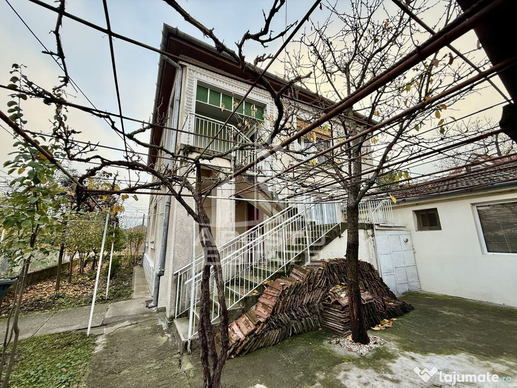 Casa individuala cu 2 fronturi stradale, teren 480mp, zon...