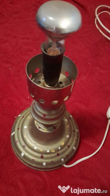 Vand lampa / veioza de birou vintage din perioada comunista