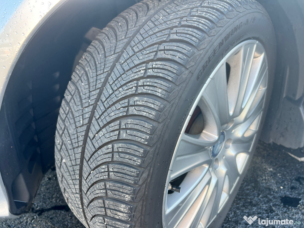 Mercedes Benz E 200 vând schimb