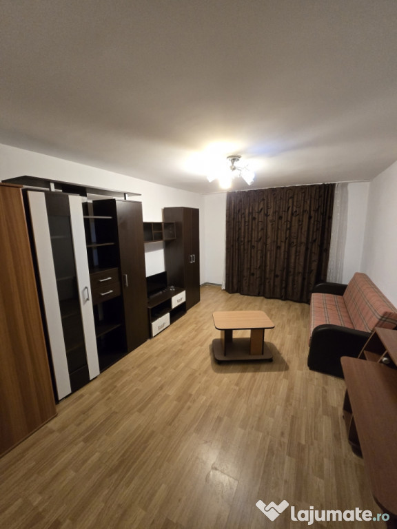 Închiriez apartament zona Selgros C.U.G.