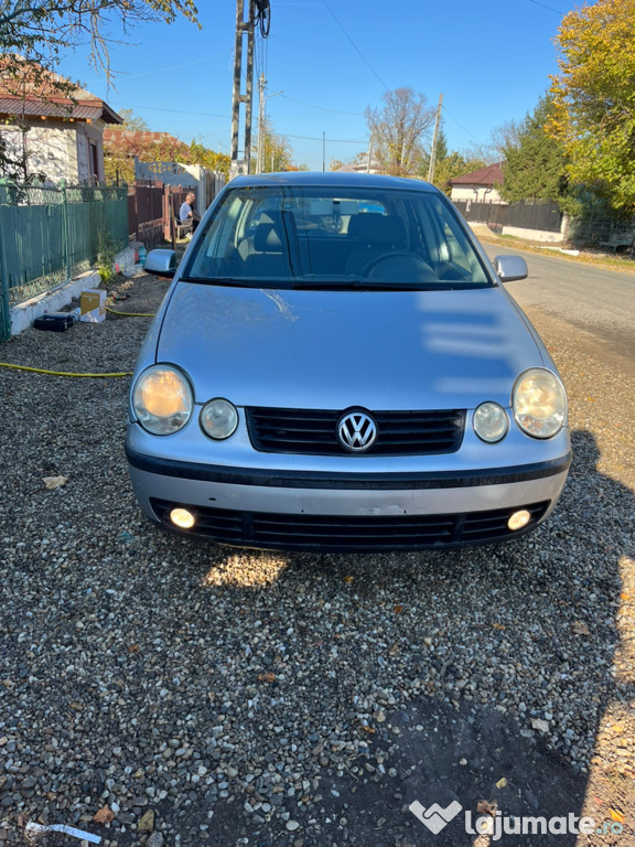 Dezmembrez polo 2002