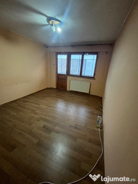 Apartament 3 camere Garii ,Liber