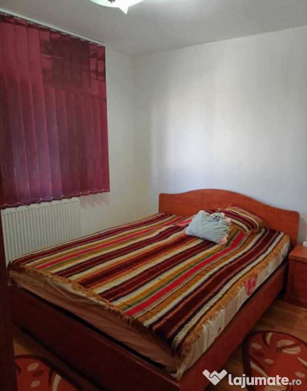 Apartament 2 camera / 60 mp / zona Poarta 6 / centrală pe