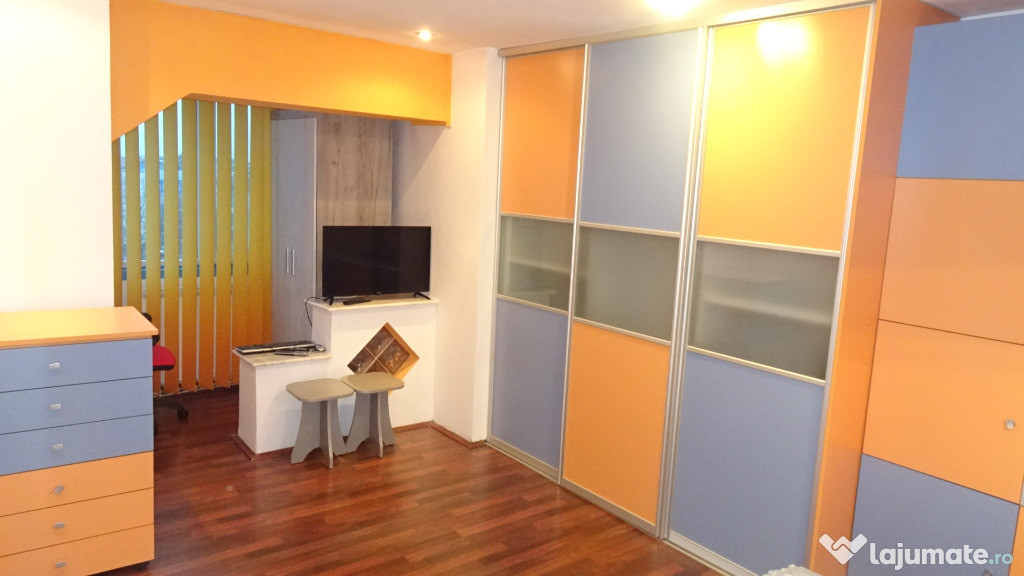 Vand apartament 2 camere in Deva, Bld. Decebal, 50 mp, decomandat,