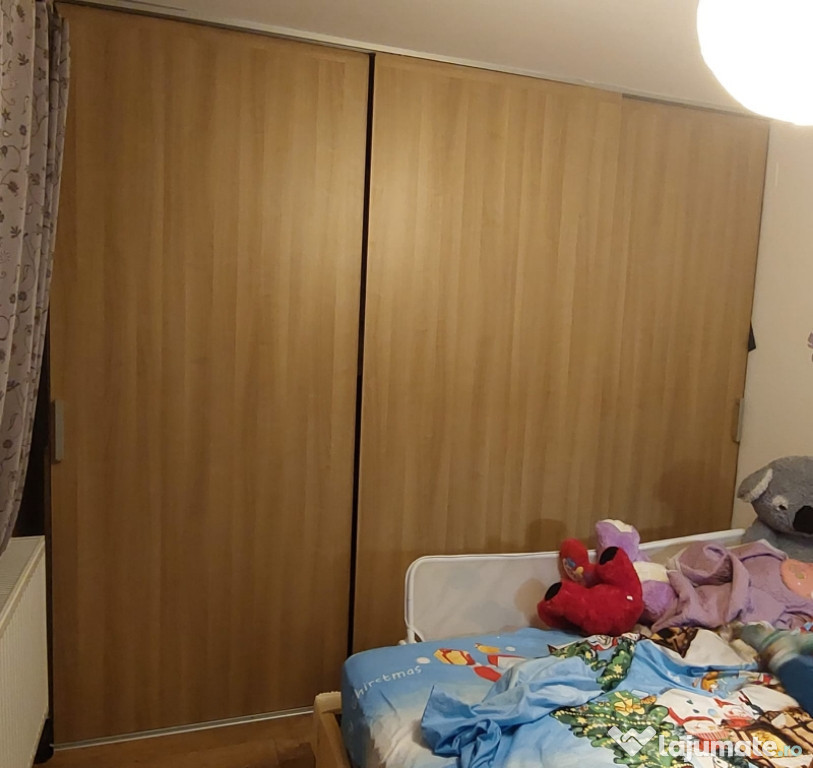 Dressing dormitor culoare bej