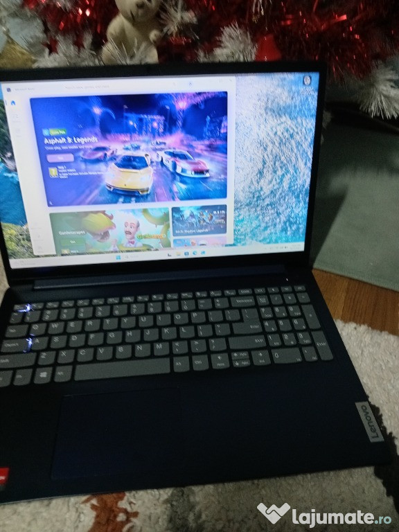 Vând Laptop Lenovo