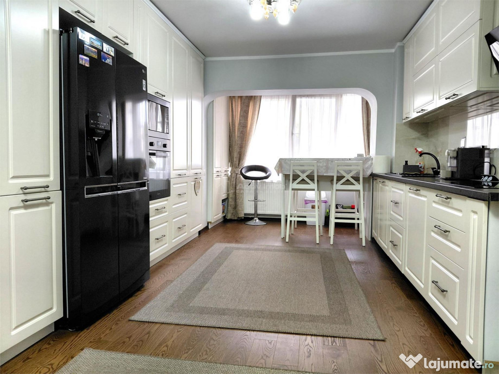 Apartament 4 camere ultracentral etaj 2 mobilat utilat