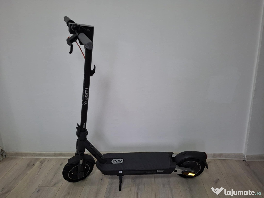 Trotineta electrica Xiaomi Scooter 5 Pro