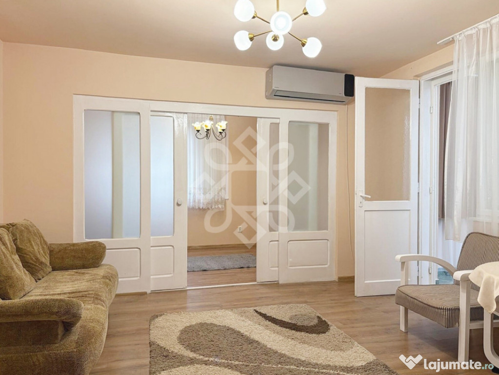 Apartament cu 4 camere de inchiriat pe Splaiul Crisanei