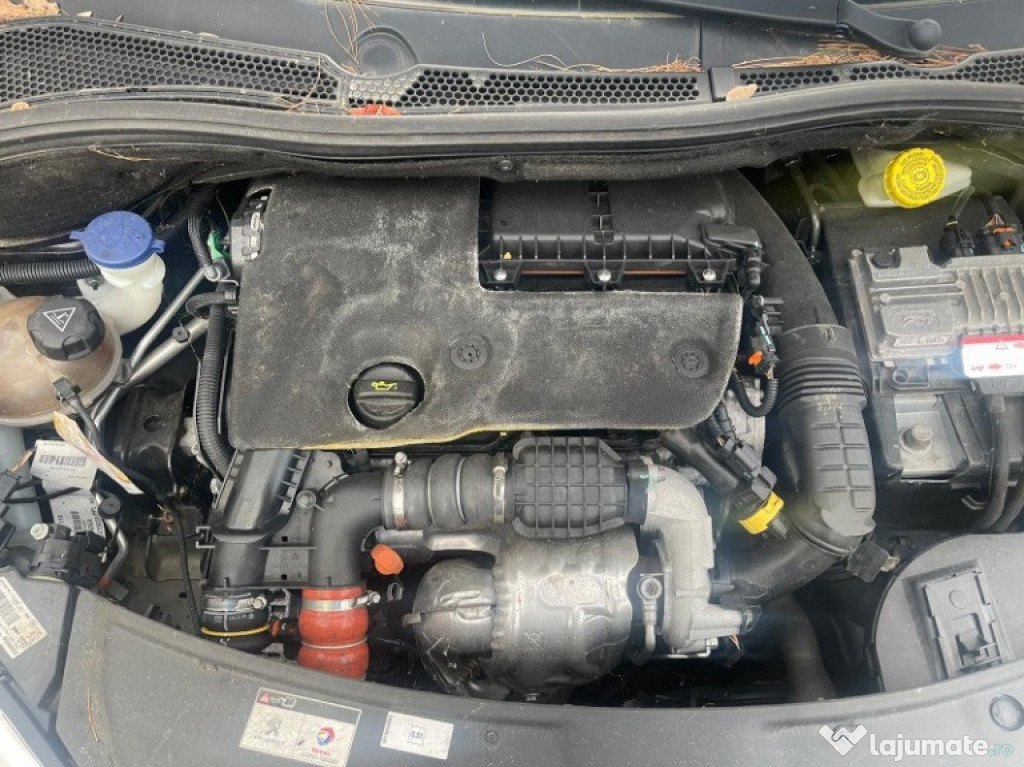 Dezmembrez Peugeot 208 2016 Coupe 1.5 BlueHDi
