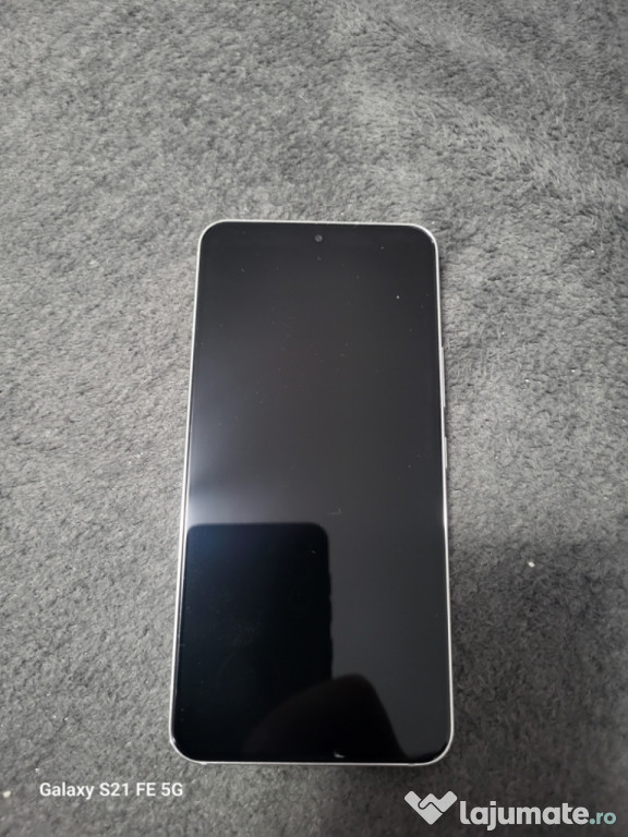 Samsung S22 Alb arata si functioneaza perfect