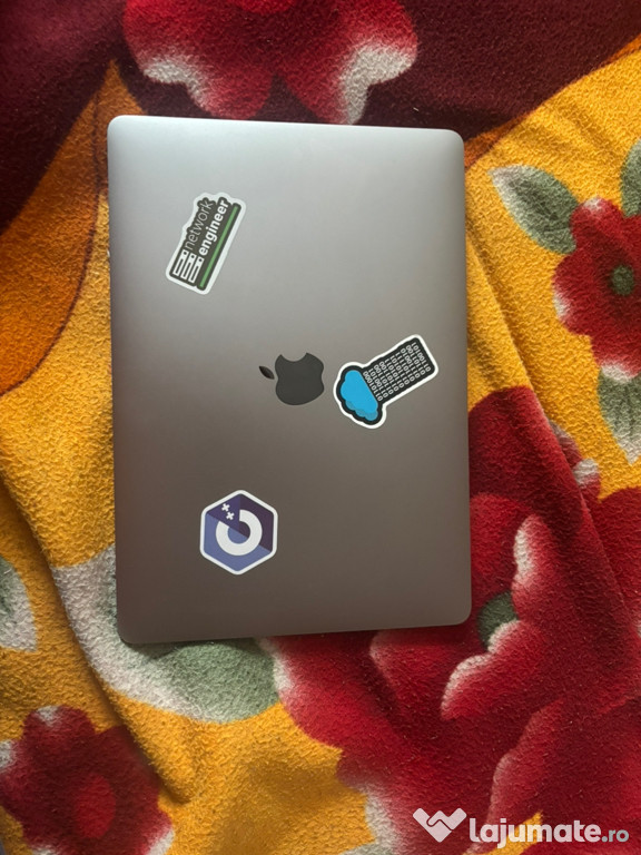 Macbook Air 2020 M1 256 GB stocare 8GB RAM