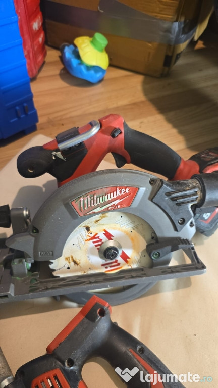 Circular de taiat Milwaukee