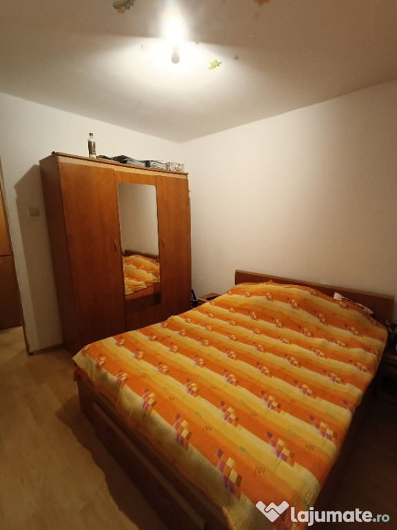 Apartament 2 camere semi