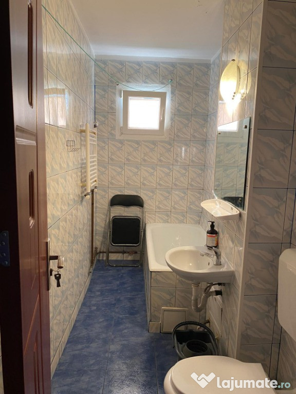 Inchiriez garsoniera Militari