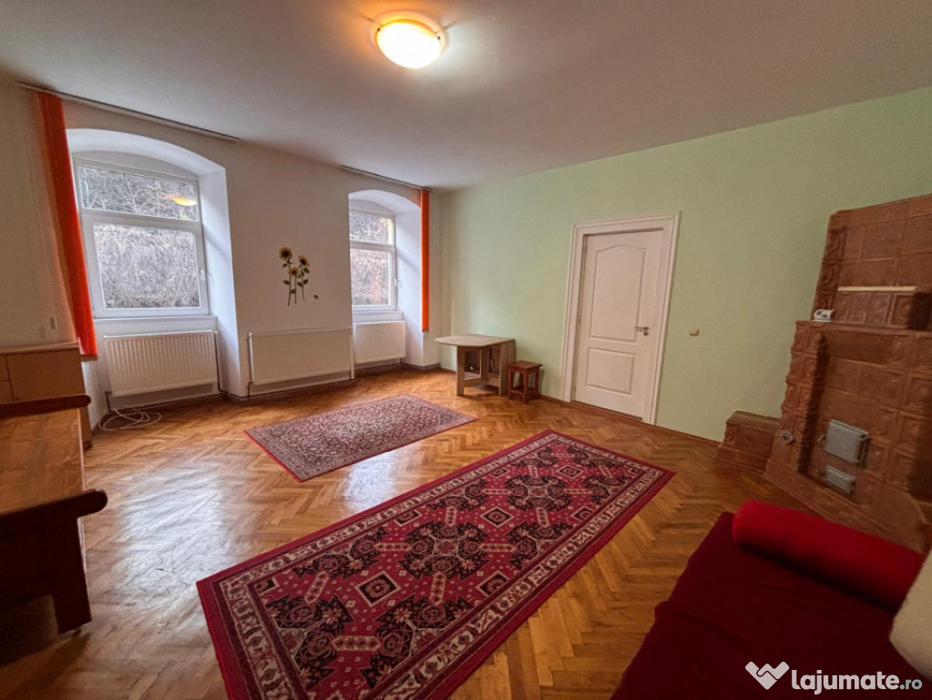 2 camere Piata Brasaai-Centrul Istoric